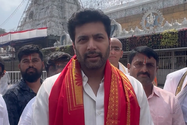 jayam ravi omitted vijay political entry question