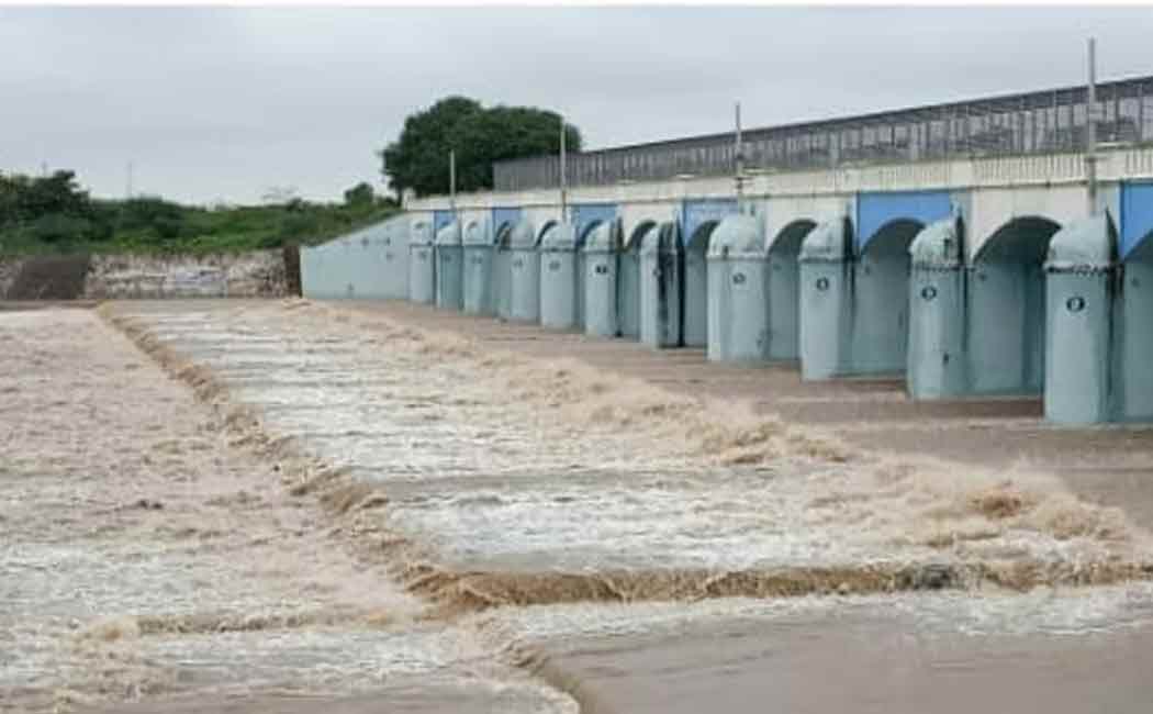 Floods: Authorities warn coastal people