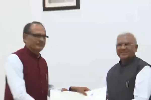 Shivraj Singh Chauhan resigns