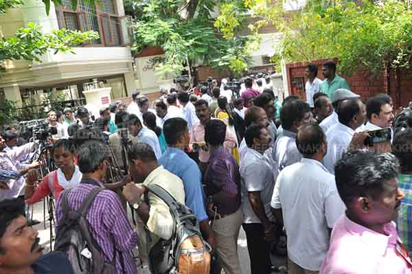 Rajinikanth fan club advise