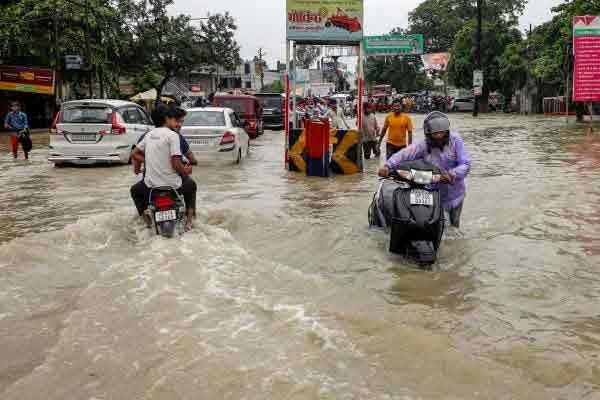 19 people lost their lives in 24 hours at Heavy rains in Uttar Pradesh