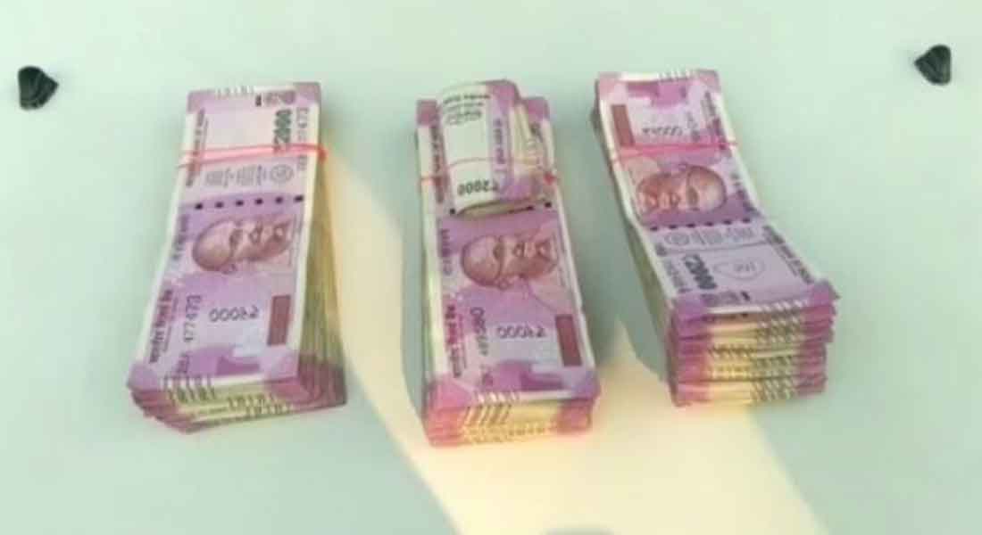6 lakhs seized in Veppor