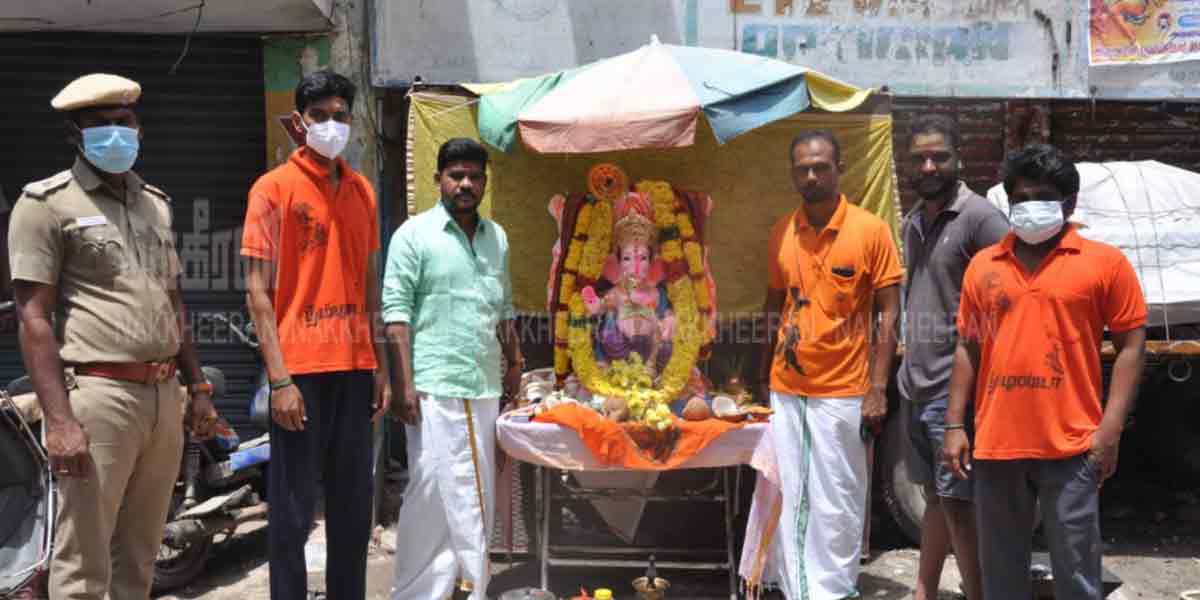Ganesha statue in defiance of orders (Pictures)