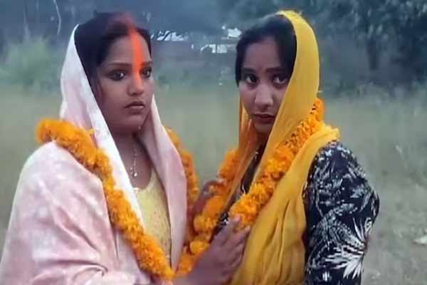 Women who are married to each other are suffering from mental distress due to alcoholic husbands in uttar pradesh