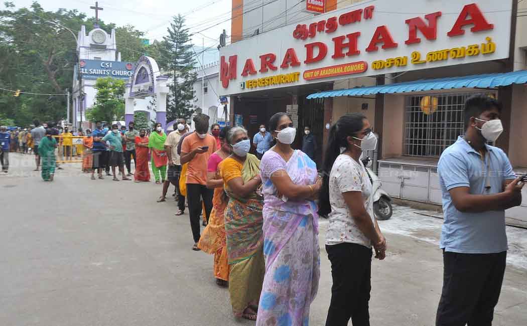 Corona vaccination camp held in Tiruvallikeni