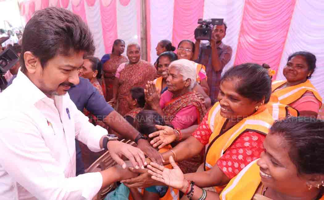 Medical Examination Camp for Sanitation Workers (Pictures)