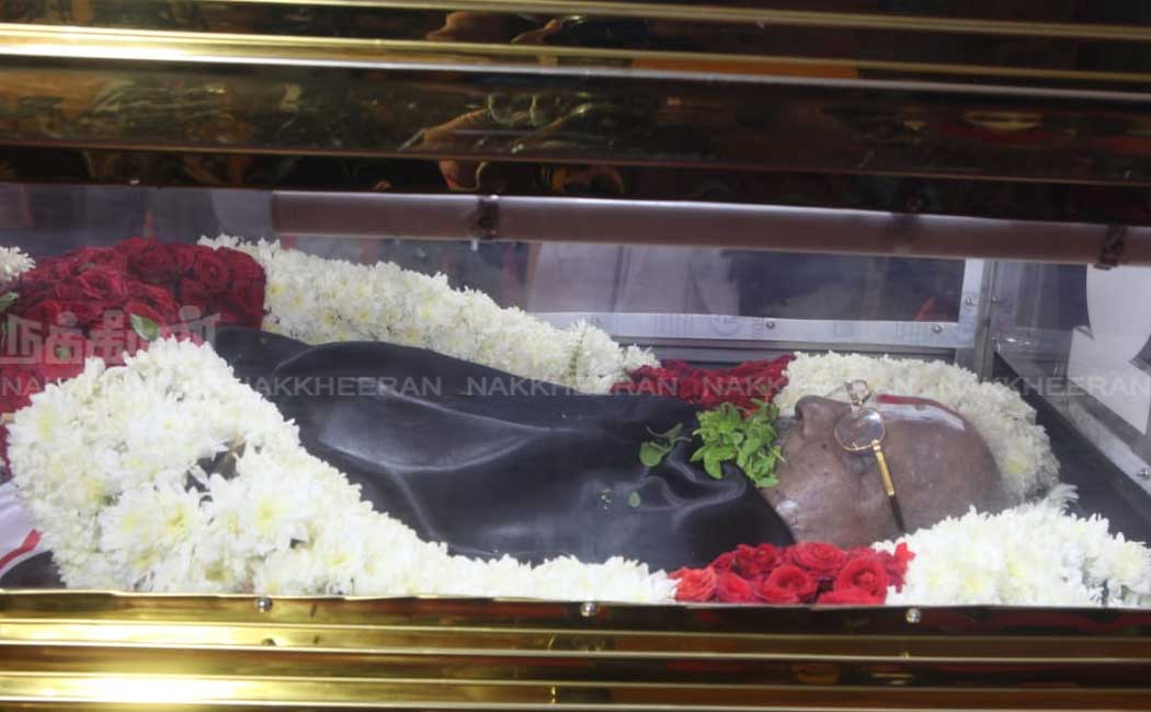 Leaders who paid tribute to Madhusudhanan's body