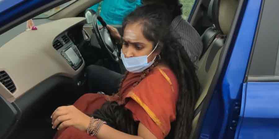 'The woman who was brainwashed and taken away ...' - The public who chased away the niththi disciples!
