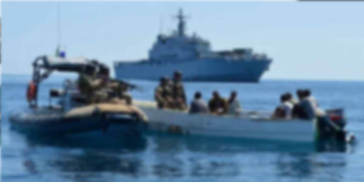 Attack on Tamil Nadu fishermen in the Mediterranean ... Sri Lankan pirates handcuffed!