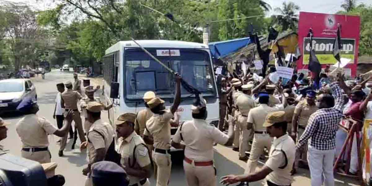 '' It is not appropriate to throw a black flag on a car '' - Thirumavalavan comment!