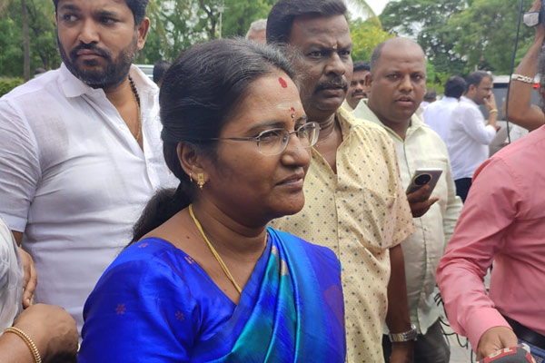 DMK candidate Selected Coimbatore Mayor election
