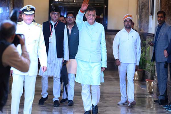 UP Speaker imposes strict ban pan masalaa for Spitting incident in Assembly
