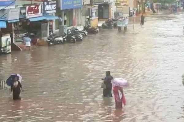 Flood-ravaged Puducherry; Chief Minister Rangasamy inspected in person!