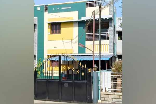 Dindigul school teachers Sawarimuthu - Stella Selvarani house incident
