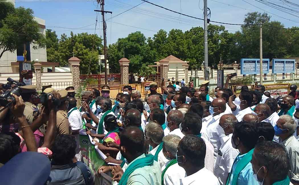 Coordination of all Tamil Nadu Agricultural Associations involved in the protest