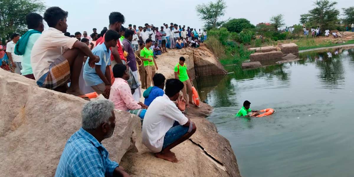Mother with 3 children floats in abandoned Calquary crater; Heartbreaking incident