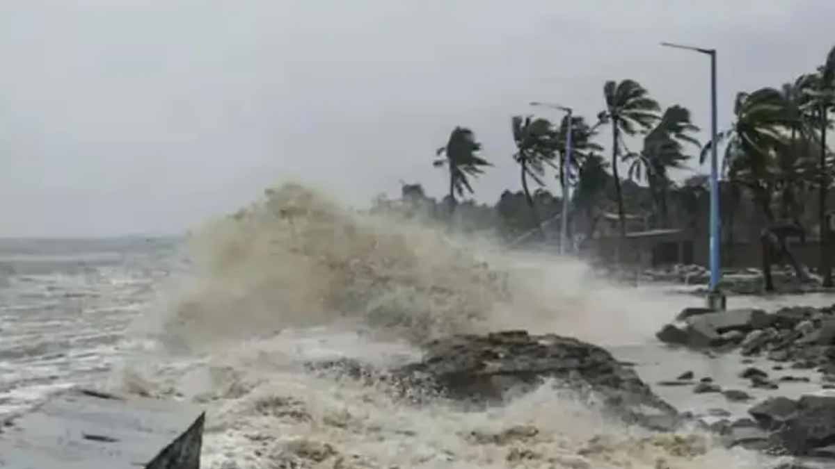 A storm that makes full landfall; Torrential rain in Cuddalore