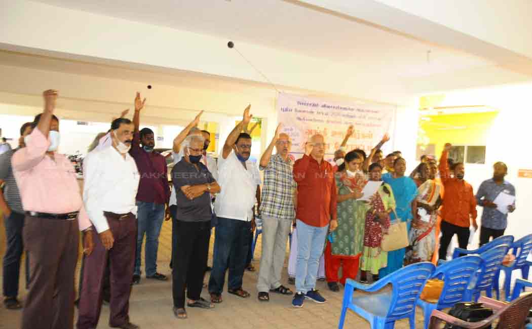 Baroda bank employee union supports farmers who are in delhi