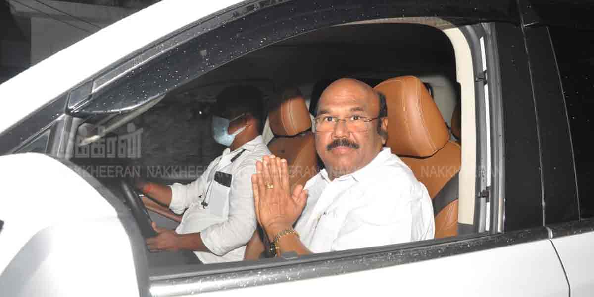 Verdict tomorrow... Supporters consult with Edappadi! (pictures)