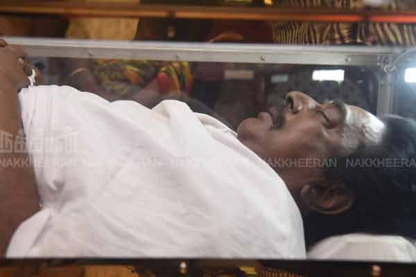 Chief Minister, Nakkheeran editor pay tribute to actor Rajesh