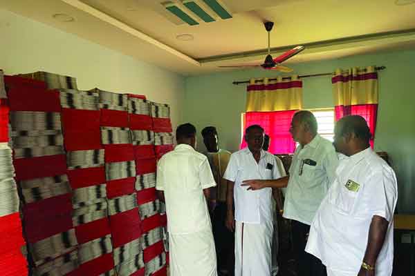 Minister I. Periyasamy distributes daily calendar to people constituency