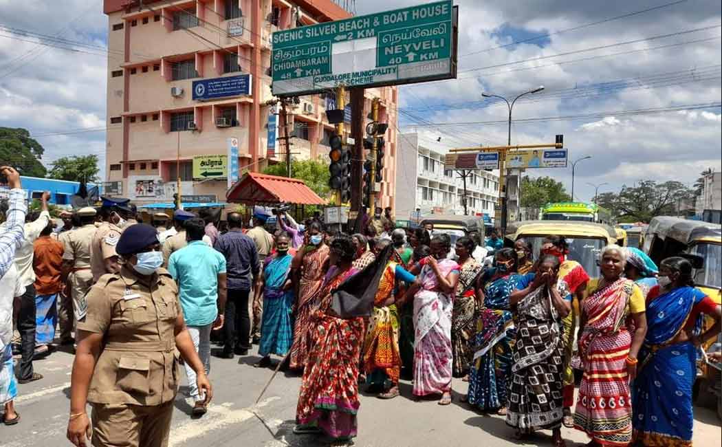 Cuddalore riots ... clash between fishermen on both sides