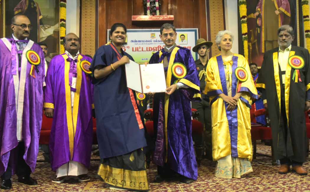 Governor awarded degrees to students at 86th graduation ceremony in Annamalai University