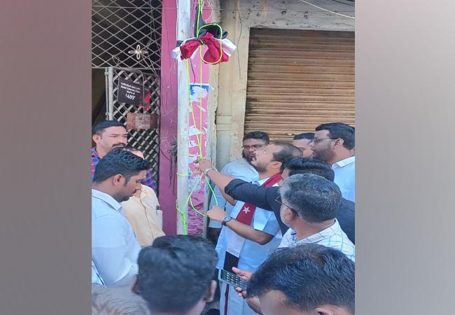 The party flag was hoisted at the party headquarters. General Secretary M. Tamimun Ansari!