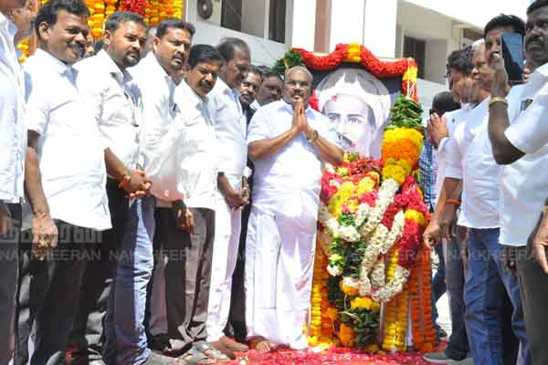 jayakumar talks about cm acknowledgement card