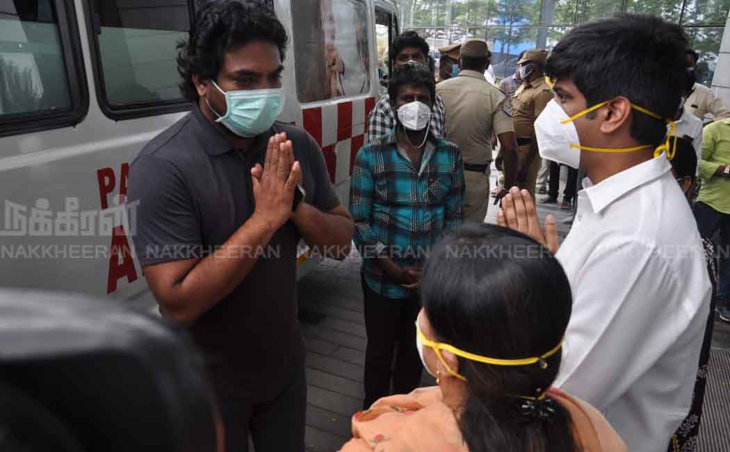 Party leaders and movie celebrities pay homage to OPS wife