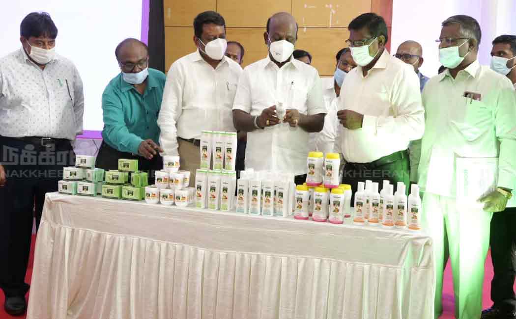minister ma subramanian lanuced herbal makeup kit