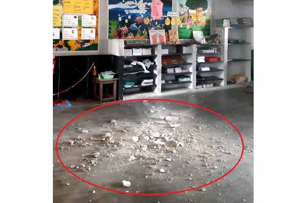 Delay in repair! The roof of the elementary school that fell!