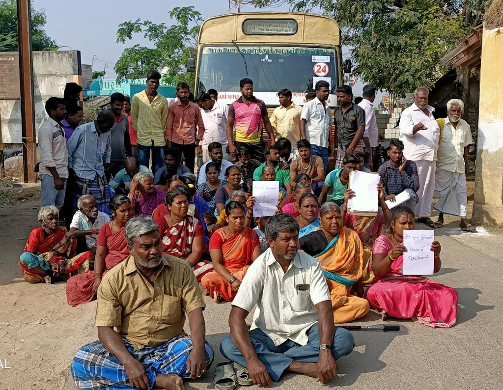 100 Day Workers Relatives Name Fake; Public Road Strike