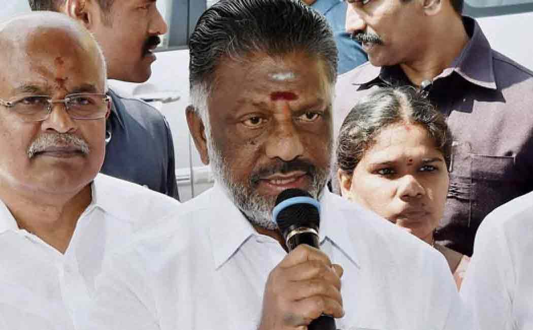 pannerselvam's independence day wishes