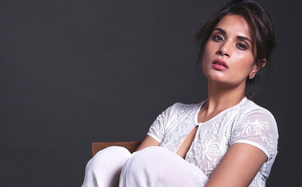 Richa Chadha comment about indian army akshay kumar reacts