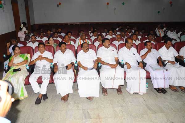 sathiyamoorthy bhavan congress meeting