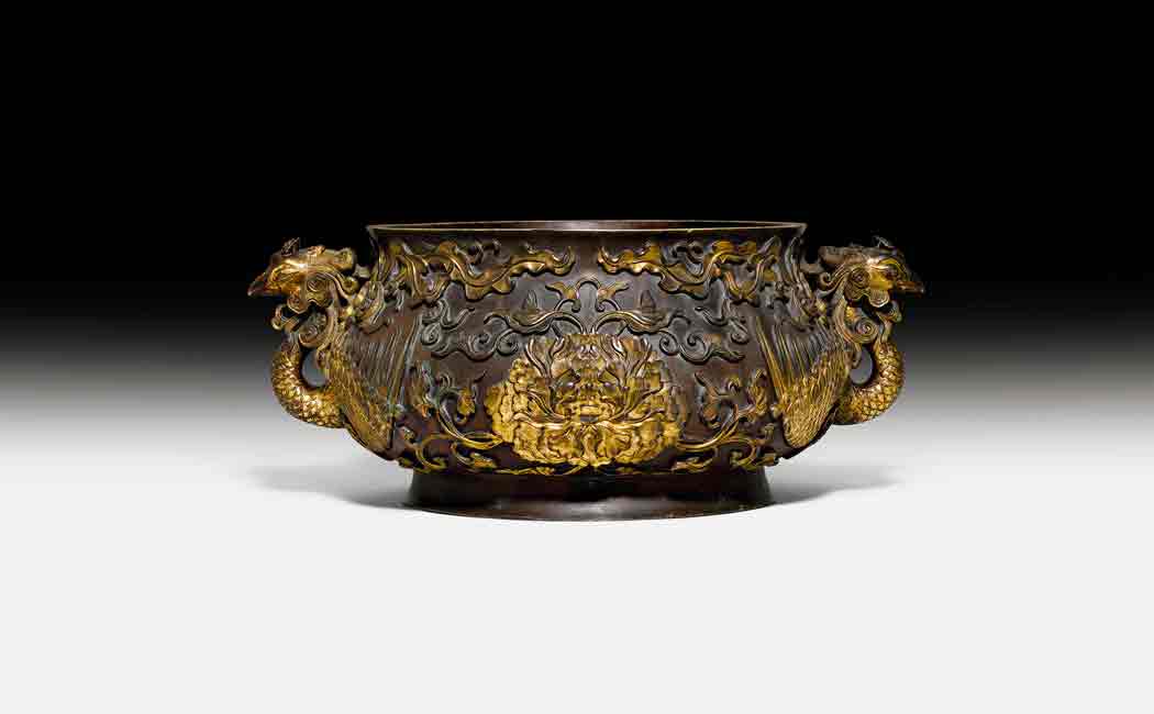 bronze bowl sold for 34 crore rupees in auction held at hongkong
