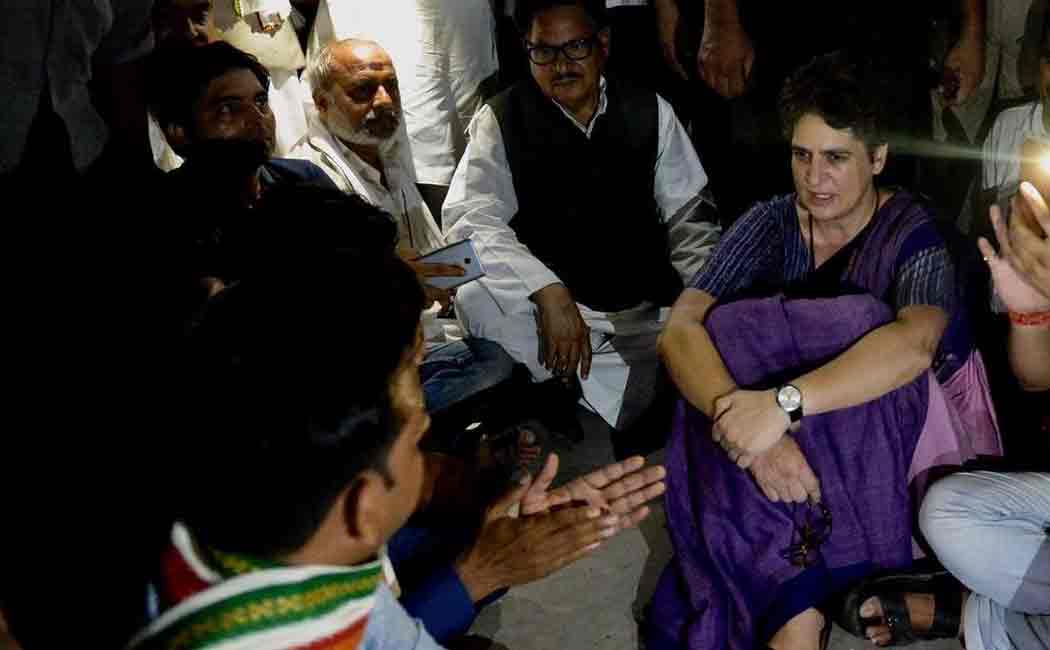 priyanka gandhi protest in uttarpradesh