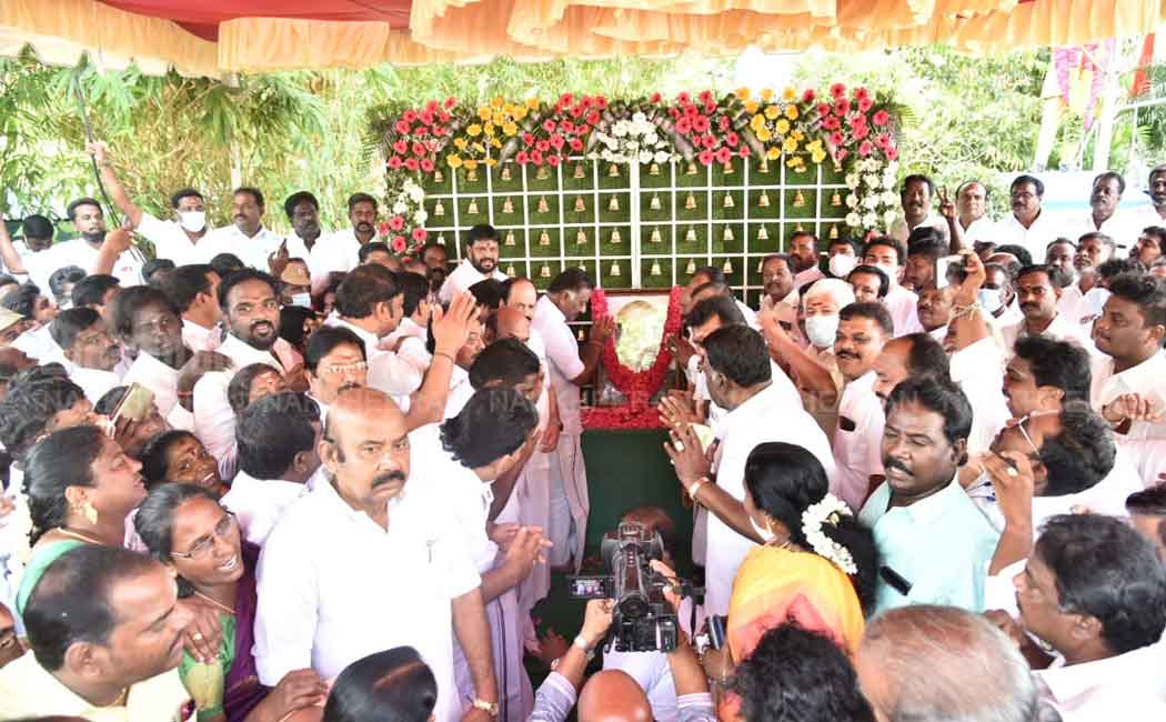 admk o panneerselvam paid homage ambedkar statue