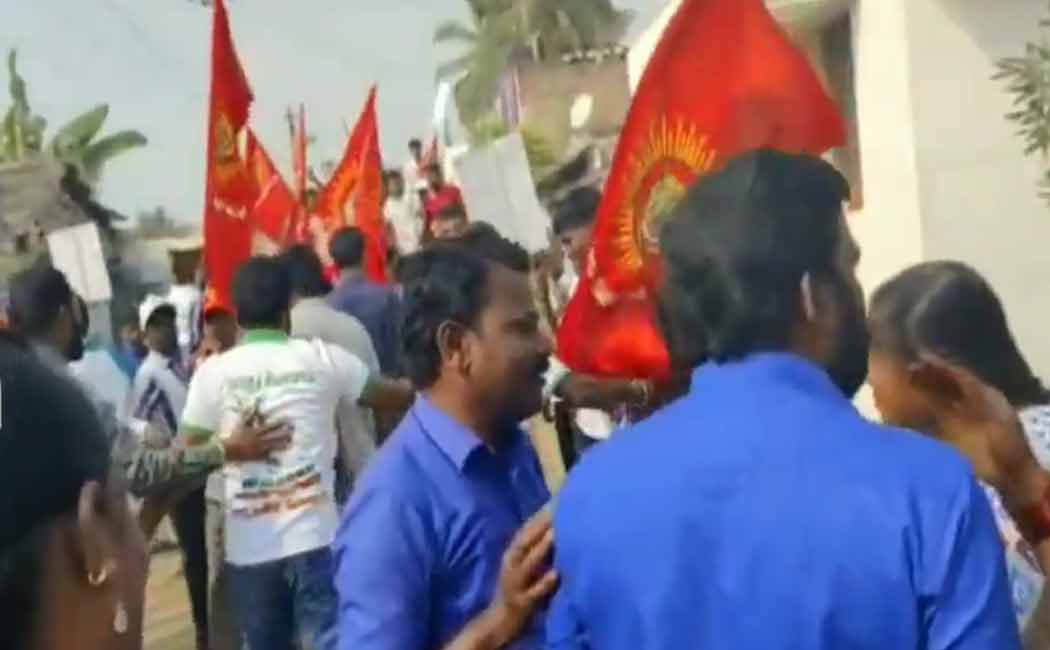 The issue of caste names; oppose naam thamilar in erode east
