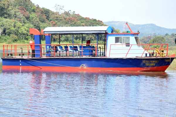 What is the status of the 'Tamil Annai' boat?