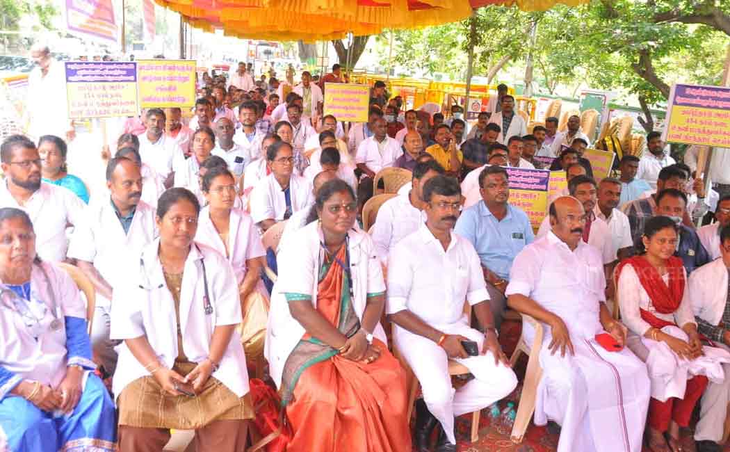 jayakumar supported temporary veterinary assistant surgeon