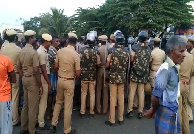 THENI DISTRICT TWO GANG INCIDENT POLICE PROTECTION