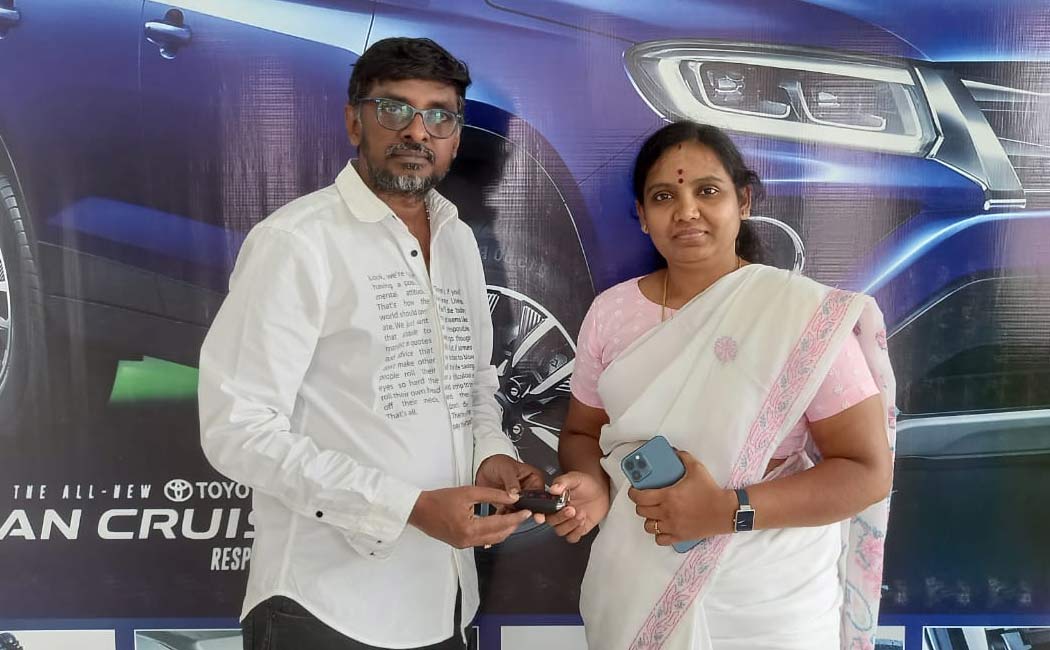 aadhaar movie success meet producer present car to director