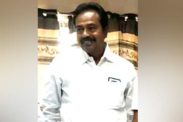 district secretary oppose the DMK union secretary!