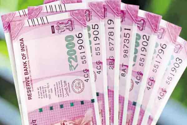 chidambaram tweets about two thousand rupees demonetization issue