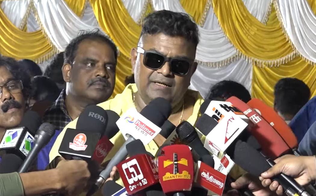 Vijay fans are angry with Mysskin speech about leo update
