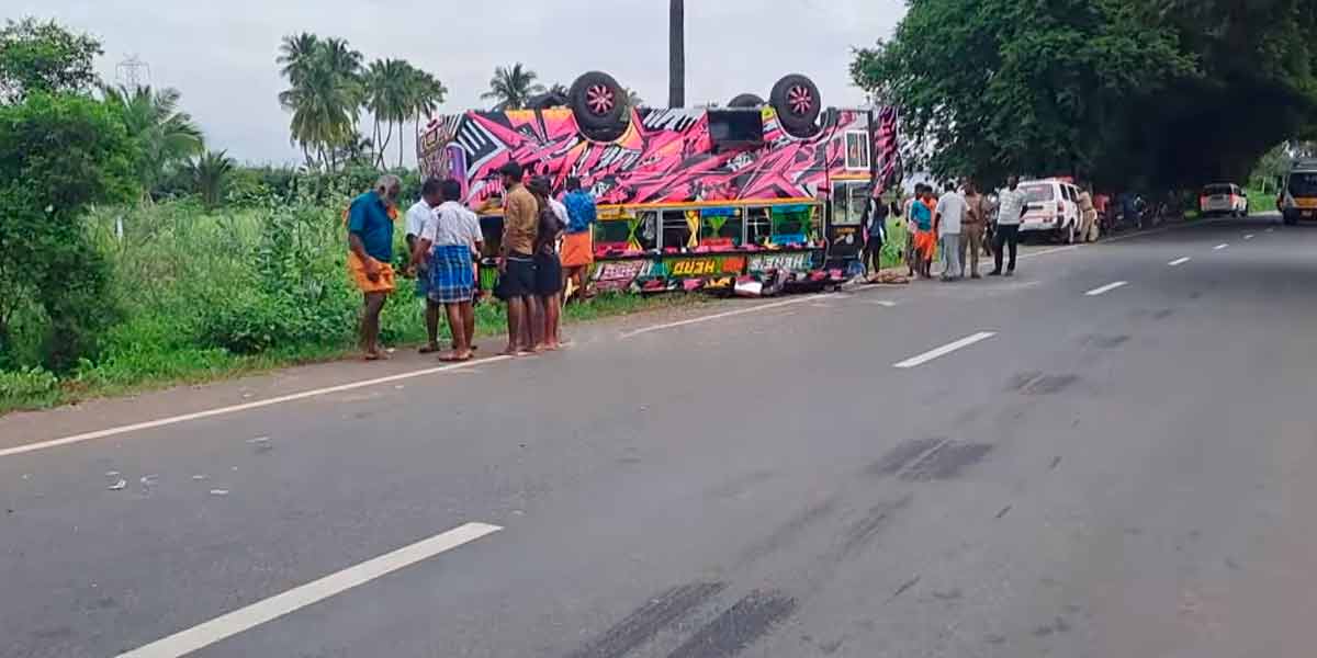 A mini bus carrying Ayyappa devotees met with an accident