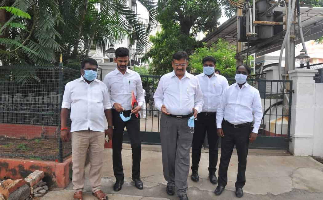 Former minister MR Vijayabaskar's house raided
