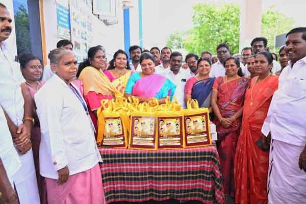 Minister Geetha Jeevan presents gold rings to 26 children kalaignar birthday